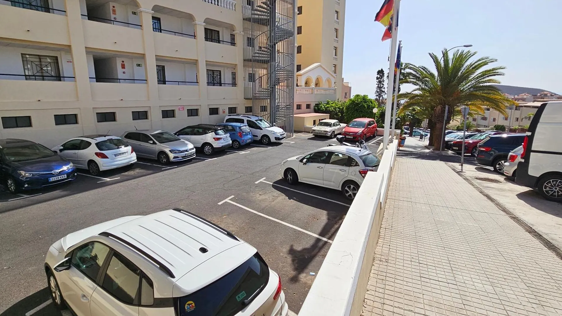 Los Cristianos Heated Pool Sea View Ac דירה לוס כריסטיאנוס
